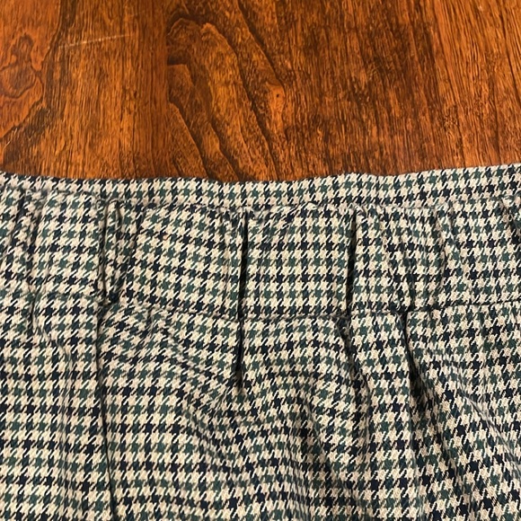 American Eagle Green & Black Houndstooth Mini Skirt- Size Small - Picture 5 of 5